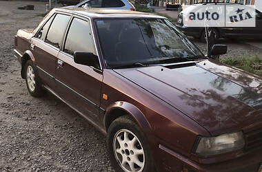 Седан Nissan Bluebird 1986 в Львове