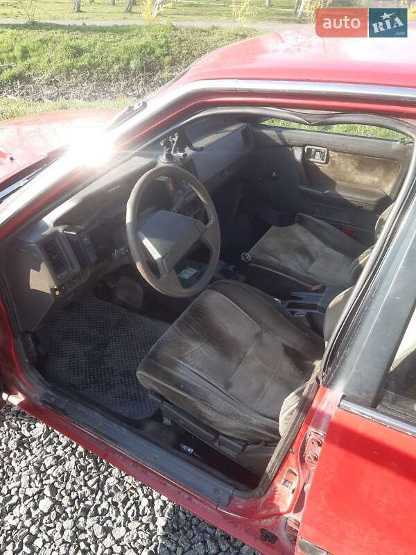 Універсал Nissan Bluebird 1986 в Здолбуніві