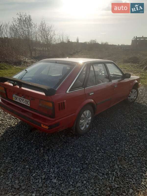 Універсал Nissan Bluebird 1986 в Здолбуніві