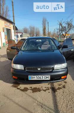 Седан Nissan Bluebird 1993 в Белгороде-Днестровском