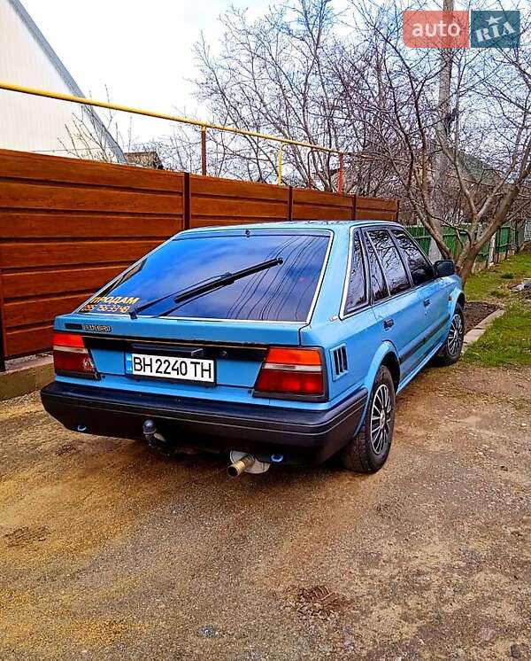 Универсал Nissan Bluebird 1989 в Раздельной