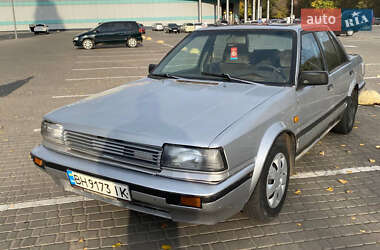 Седан Nissan Bluebird 1986 в Одессе