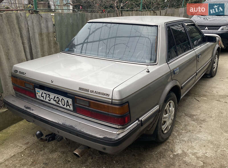 Седан Nissan Bluebird 1984 в Овідіополі
