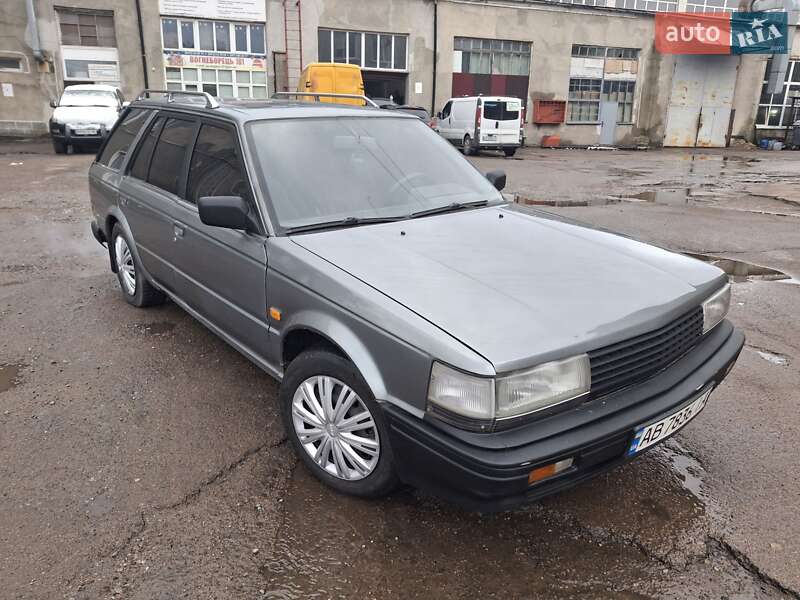 Універсал Nissan Bluebird 1988 в Житомирі