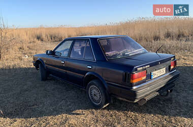 Седан Nissan Bluebird 1986 в Ізмаїлі