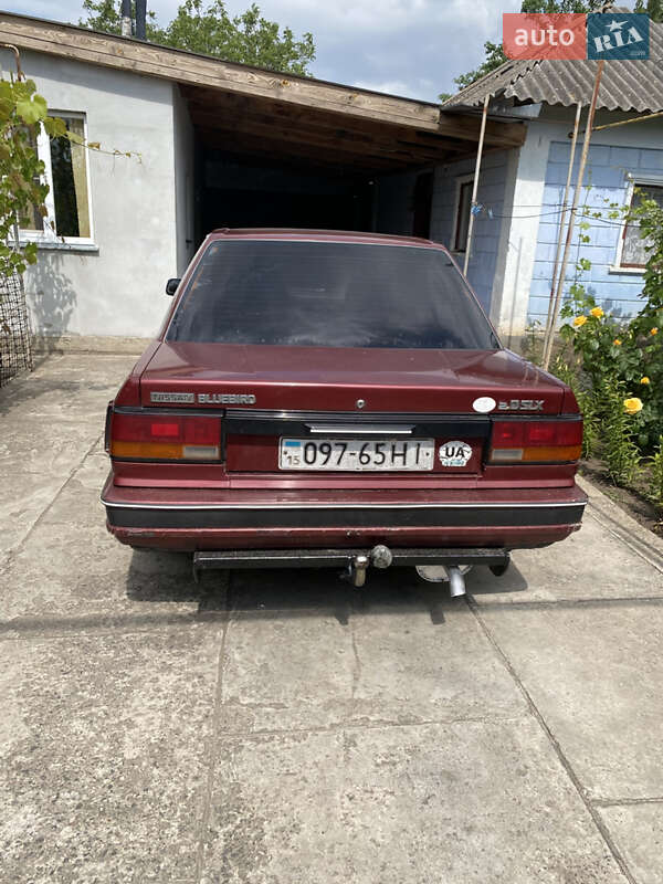 Седан Nissan Bluebird 1986 в Врадіївці