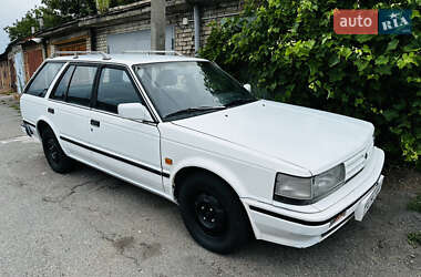 Універсал Nissan Bluebird 1990 в 