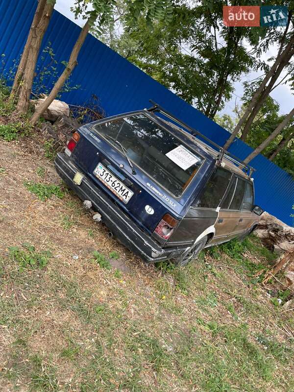 Универсал Nissan Bluebird 1988 в Каневе