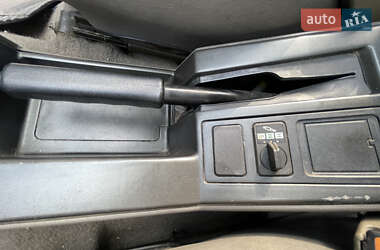 Седан Nissan Bluebird 1984 в  фото 13 Седан Nissan Bluebird 1984 в