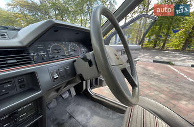 Седан Nissan Bluebird 1984 в  фото 17 Седан Nissan Bluebird 1984 в