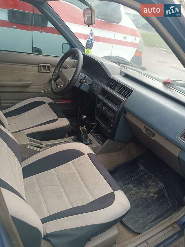 Универсал Nissan Bluebird 1986 в Сумах