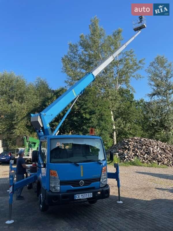 Автовишка Nissan Cabstar 2012 в Чернівцях