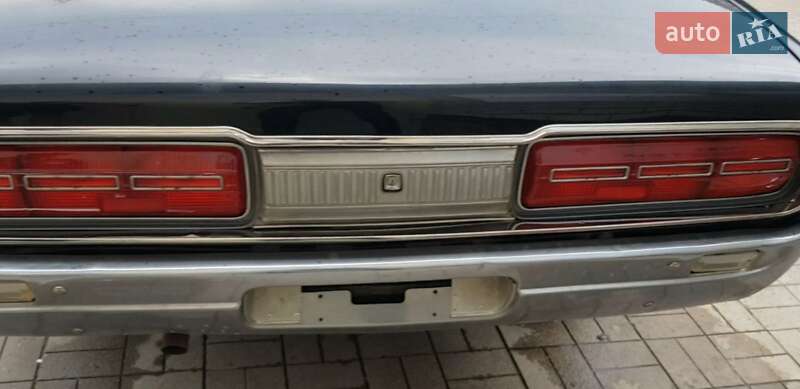 Nissan Cedric 1983