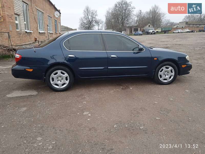 Седан Nissan Cefiro 2004 в Верхньодніпровську