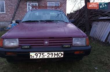 Хетчбек Nissan Cherry 1983 в Чернівцях