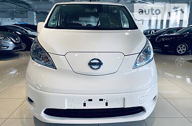 Мінівен Nissan e-NV200 2017 в 