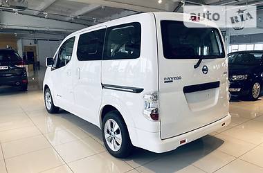 Мінівен Nissan e-NV200 2017 в 