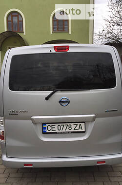 Мінівен Nissan e-NV200 2014 в Києві