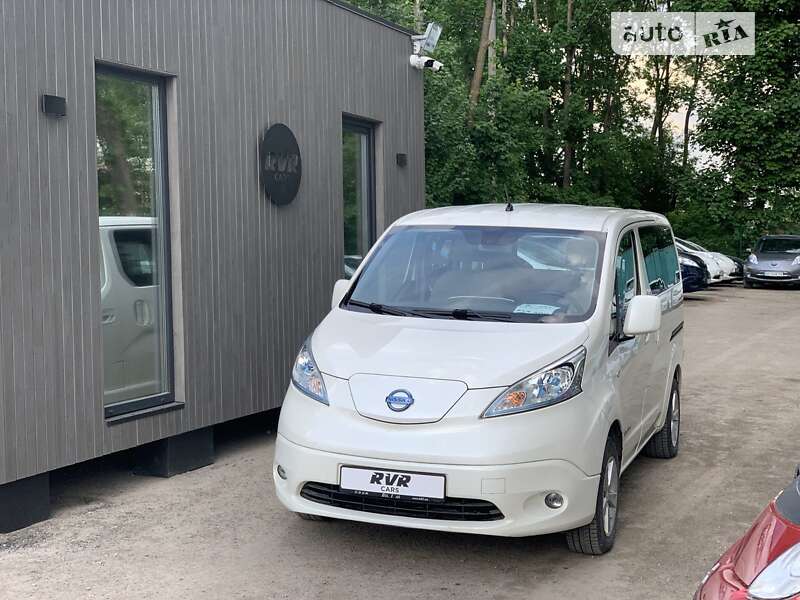 Nissan e-NV200 2014