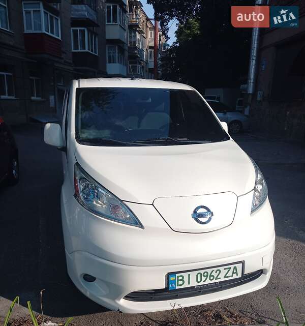 Мінівен Nissan e-NV200 2015 в Харкові
