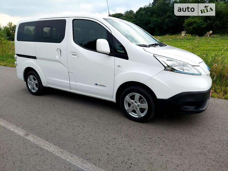 Минивэн Nissan e-NV200 2018 в Львове