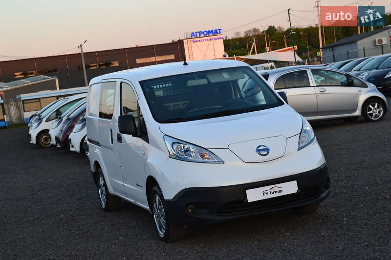 Грузовой фургон Nissan e-NV200 2020 в Луцке