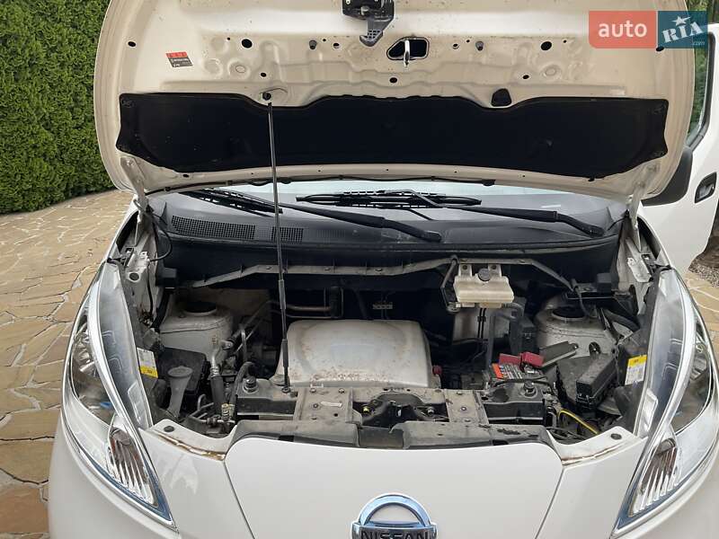 Грузовой фургон Nissan e-NV200 2022 в Ровно