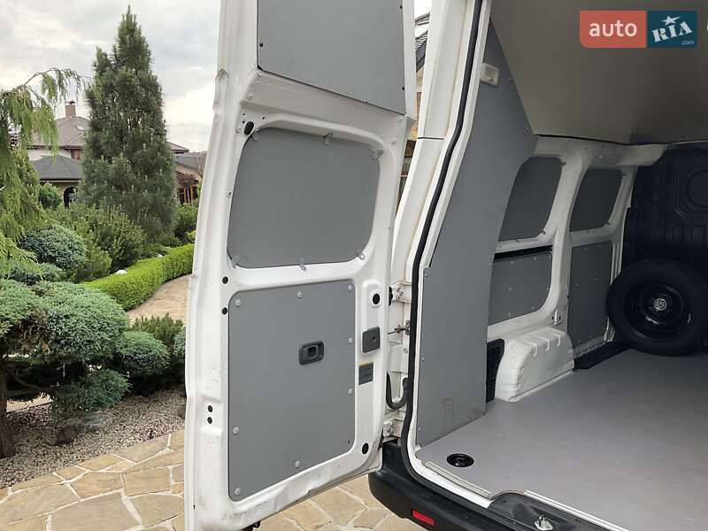 Грузовой фургон Nissan e-NV200 2022 в Ровно