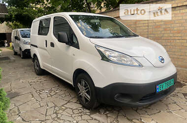 Грузовой фургон Nissan e-NV200 2019 в Киеве