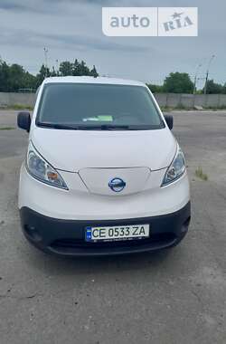 Вантажний фургон Nissan e-NV200 2015 в Сумах