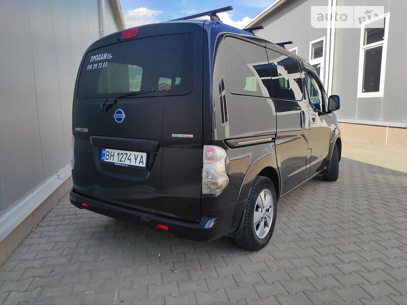 Мінівен Nissan e-NV200 2015 в Одесі