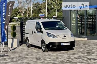 Nissan e-NV200 2016