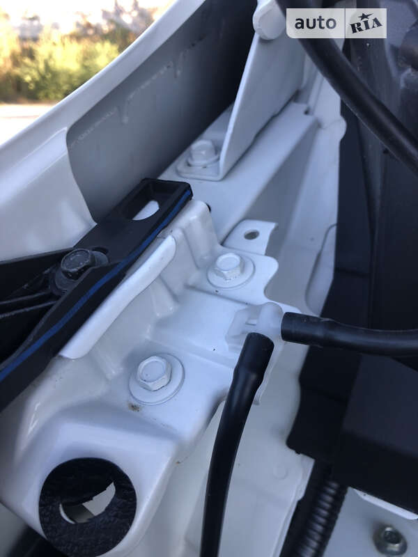 Вантажний фургон Nissan e-NV200 2016 в Вінниці