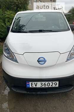 Минивэн Nissan e-NV200 2018 в Новых Санжарах