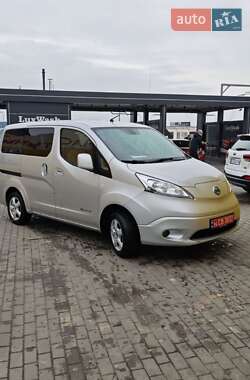 Мінівен Nissan e-NV200 2014 в Новояворівську