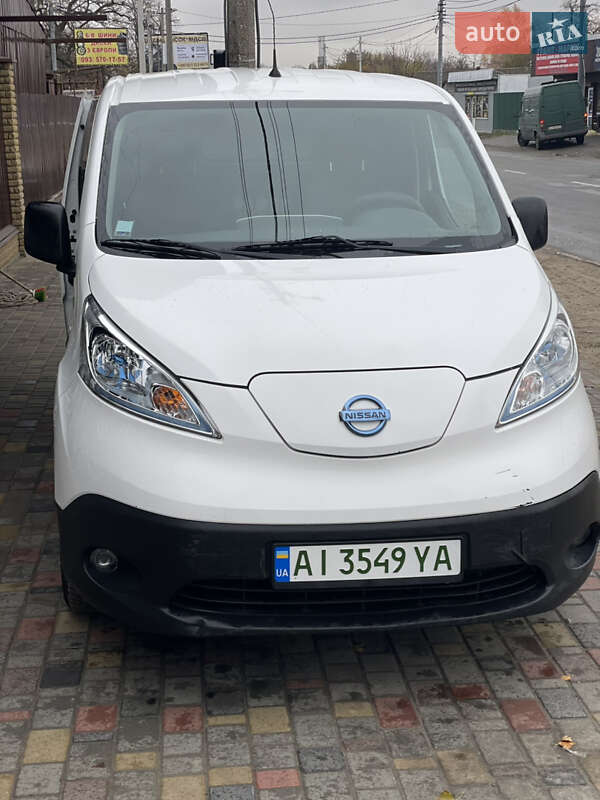 Nissan e-NV200 2021