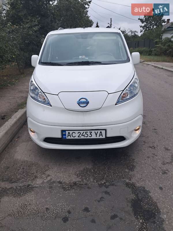 Мінівен Nissan e-NV200 2019 в Луцьку