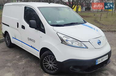 Грузовой фургон Nissan e-NV200 2016 в Кропивницком