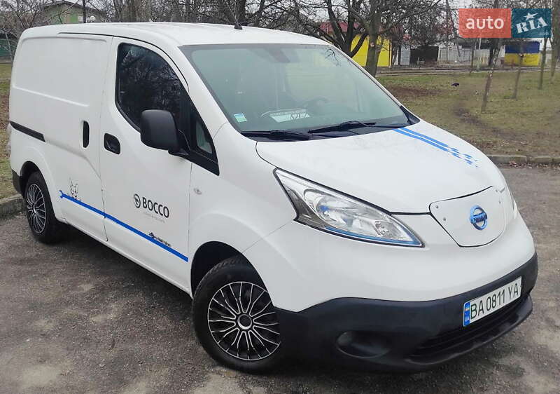 Nissan e-NV200 2016