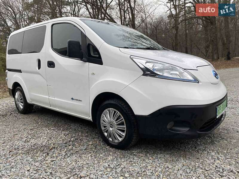Минивэн Nissan e-NV200 2018 в Житомире фото 7 Минивэн Nissan e-NV200 2018 в Житомире