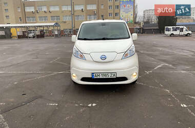 Nissan e-NV200 2015