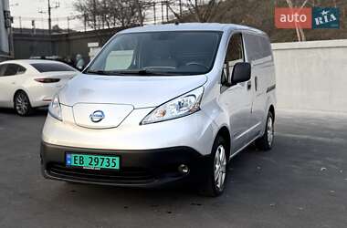 Вантажний фургон Nissan e-NV200 2020 в Києві