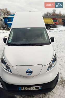 Вантажний фургон Nissan e-NV200 2018 в Житомирі