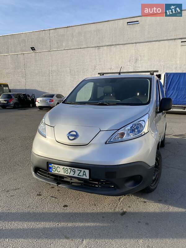 Nissan e-NV200 2014