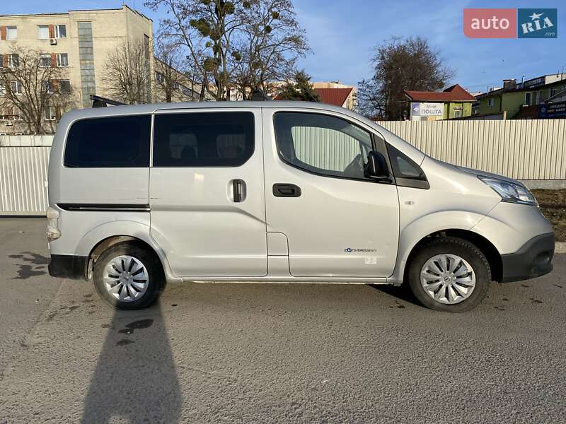 Мінівен Nissan e-NV200 2014 в Львові