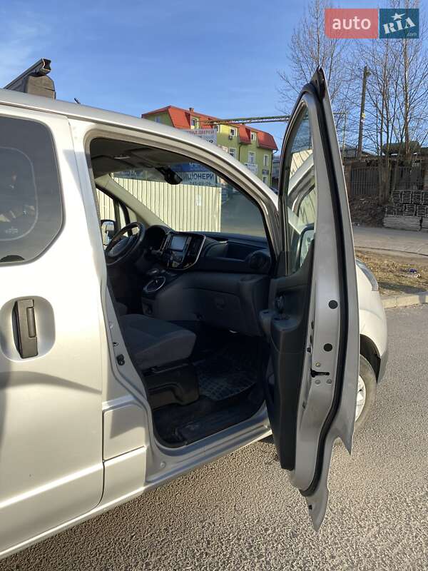 Мінівен Nissan e-NV200 2014 в Львові