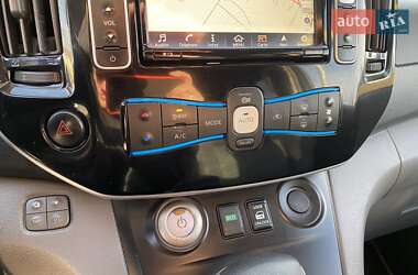 Минивэн Nissan e-NV200 2018 в 