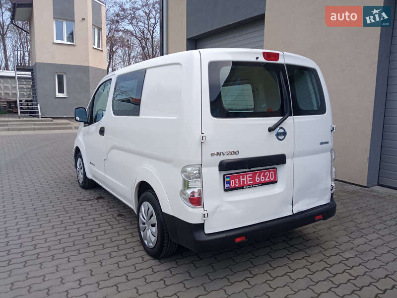 Грузовой фургон Nissan e-NV200 2017 в Радехове