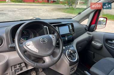 Мінівен Nissan e-NV200 2017 в 