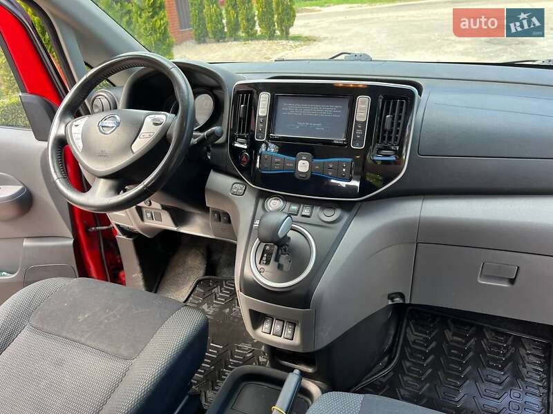 Мінівен Nissan e-NV200 2017 в Шостці